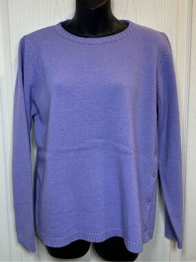 Helka & Co Italian Cashmere Blend Lilac XL crewneck with side button detail